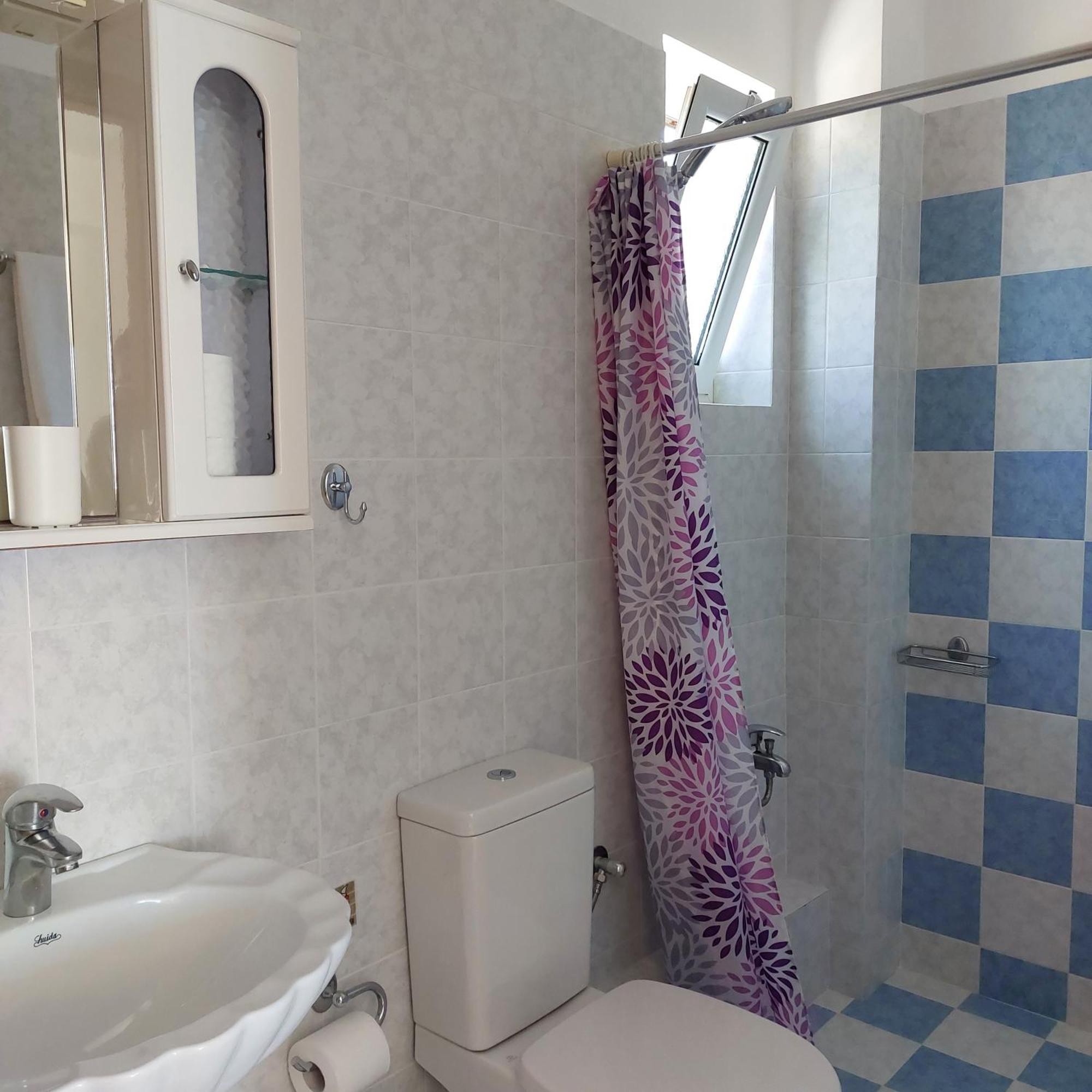 Elea Apartment